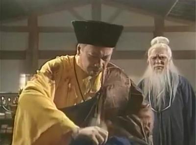和平精英扫地僧辅助怎么玩