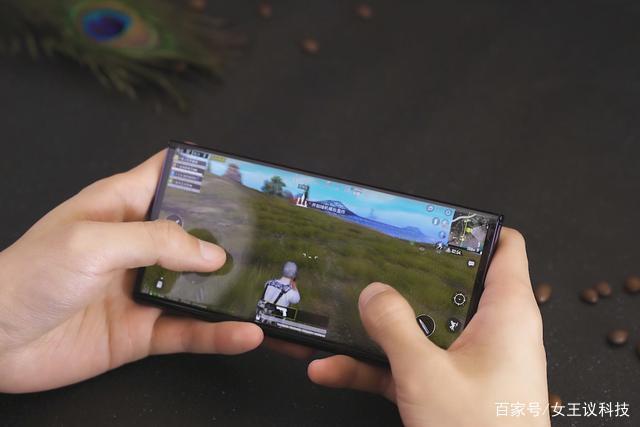 华为和平精英挂是怎么开的